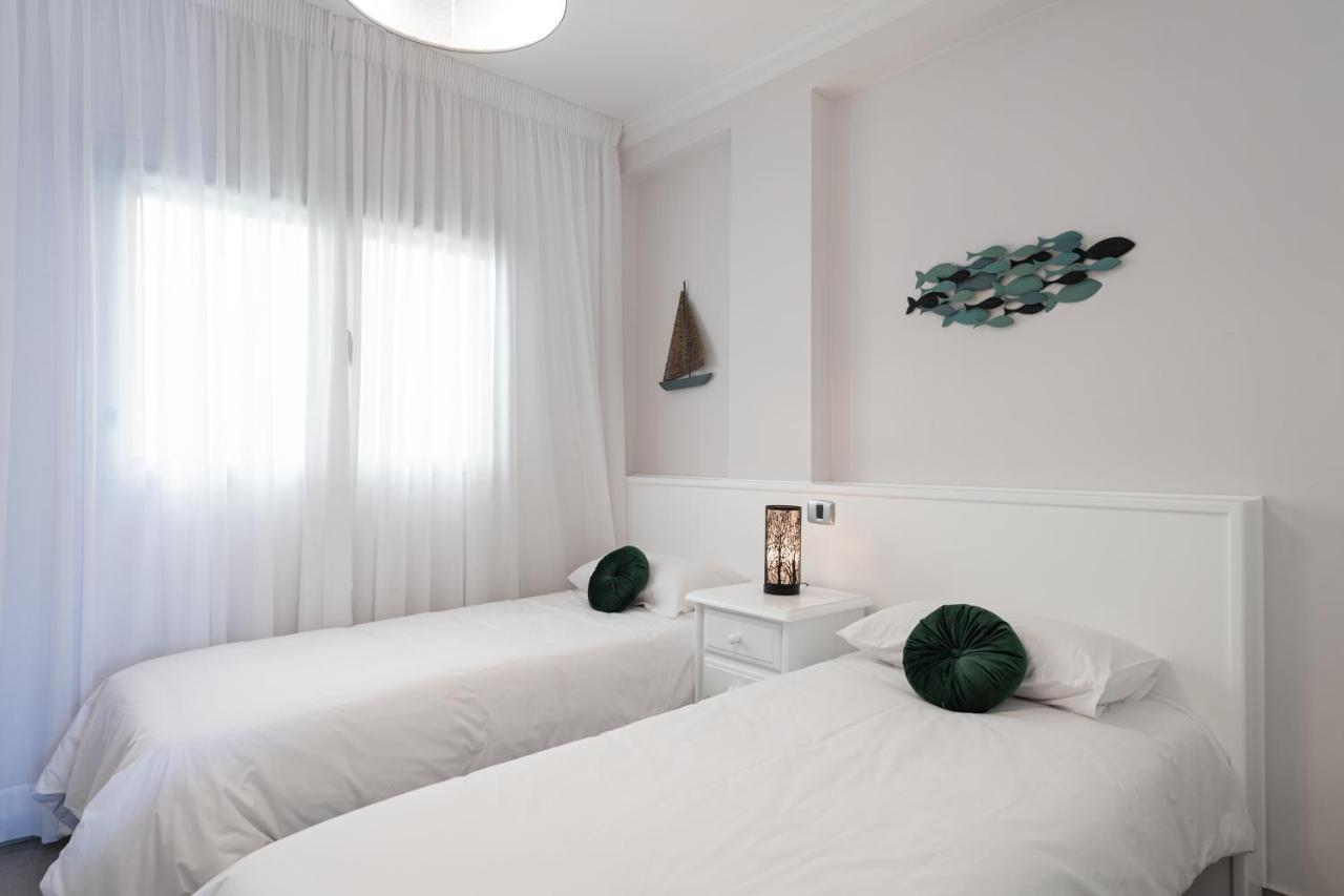 Beachfront In Puerto Mogán Apartment *